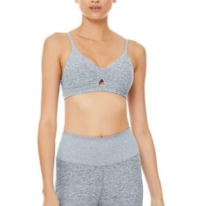 Alosoft Lounge Bra
Color: Blue Haze Heather
Size: S